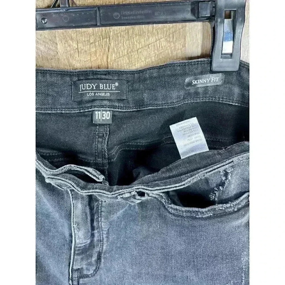 Judy Blue Jeans Skinny Fit 11/30 Black Mid Rise Buffalo Plaid Patch Distressed - Picture 5 of 9